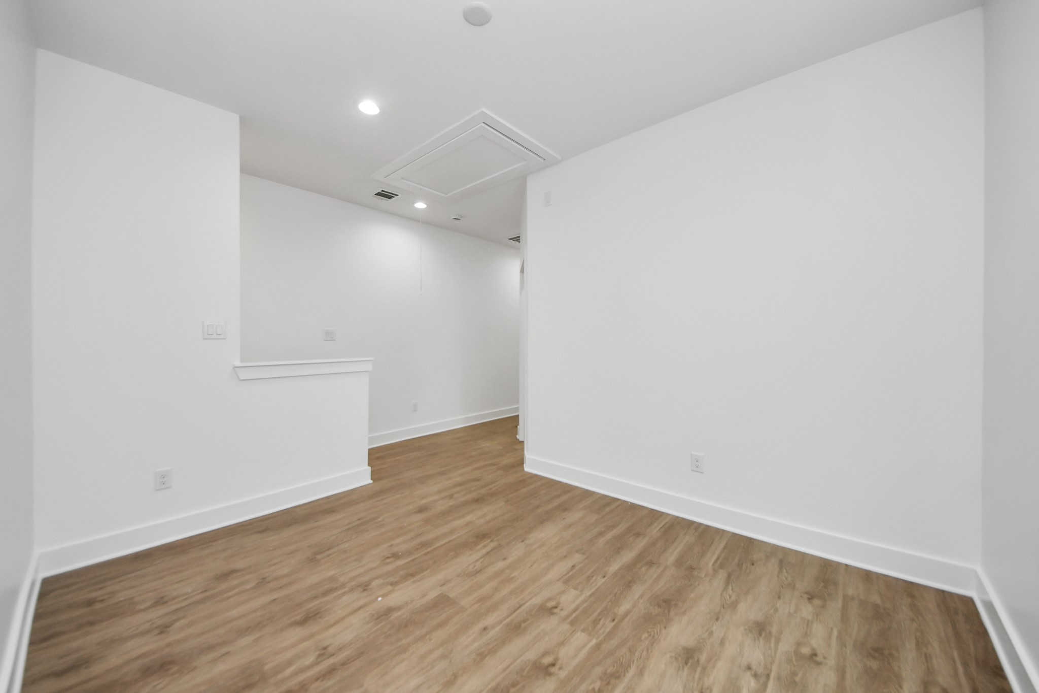 5029 Broom Street C Property Photo 13
