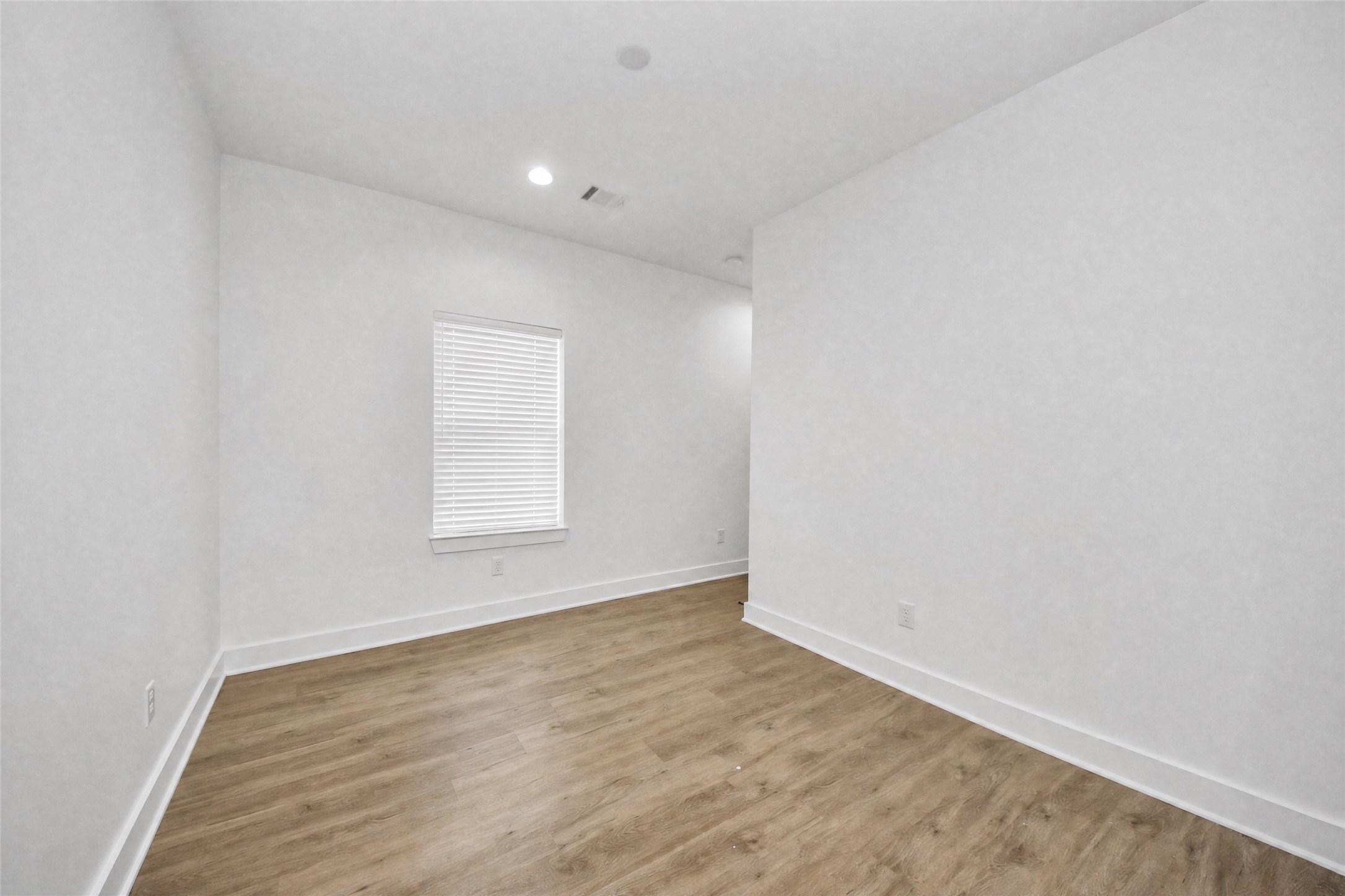 5029 Broom Street C Property Photo 14