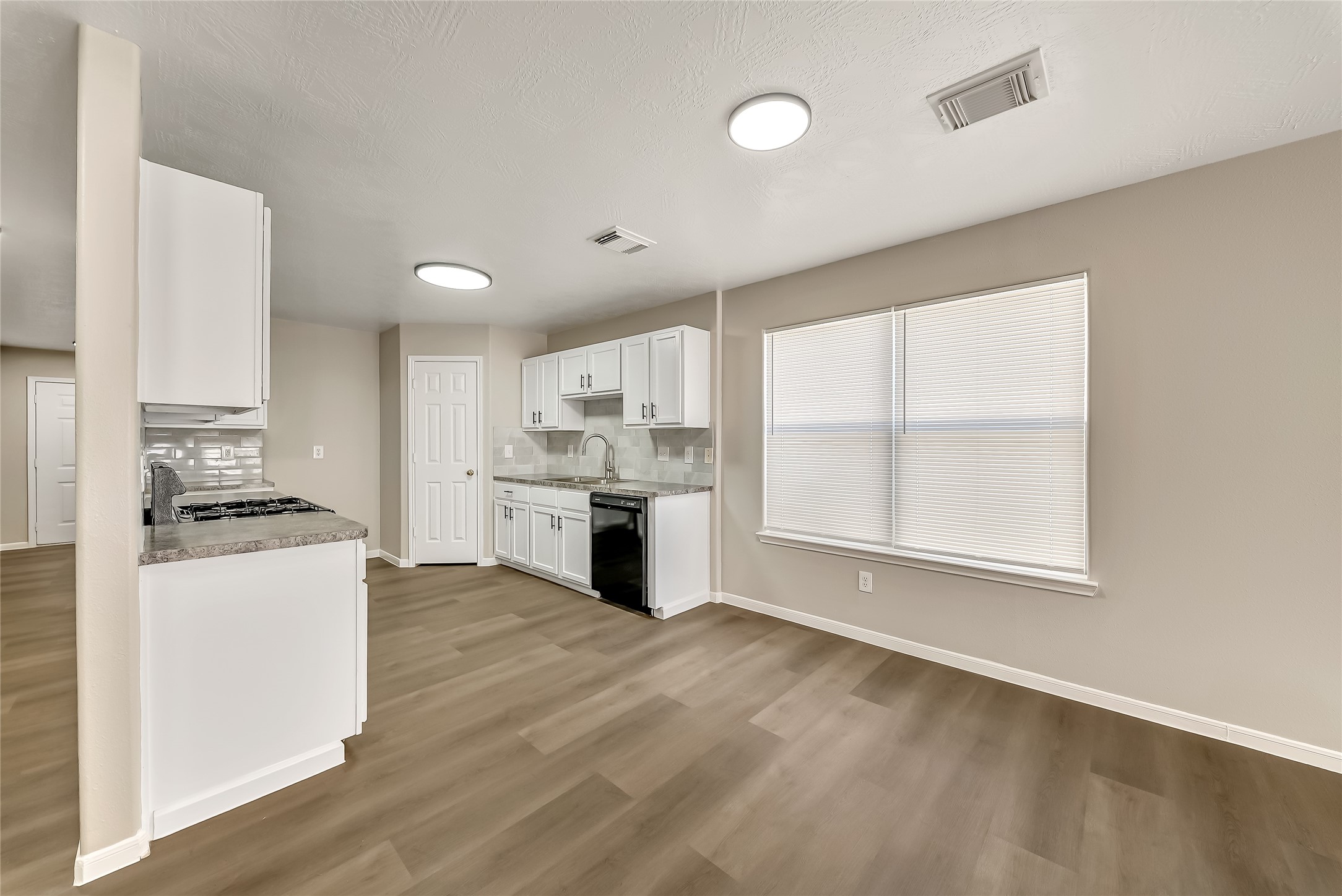 7522 Drifting Willow Court Property Photo 7