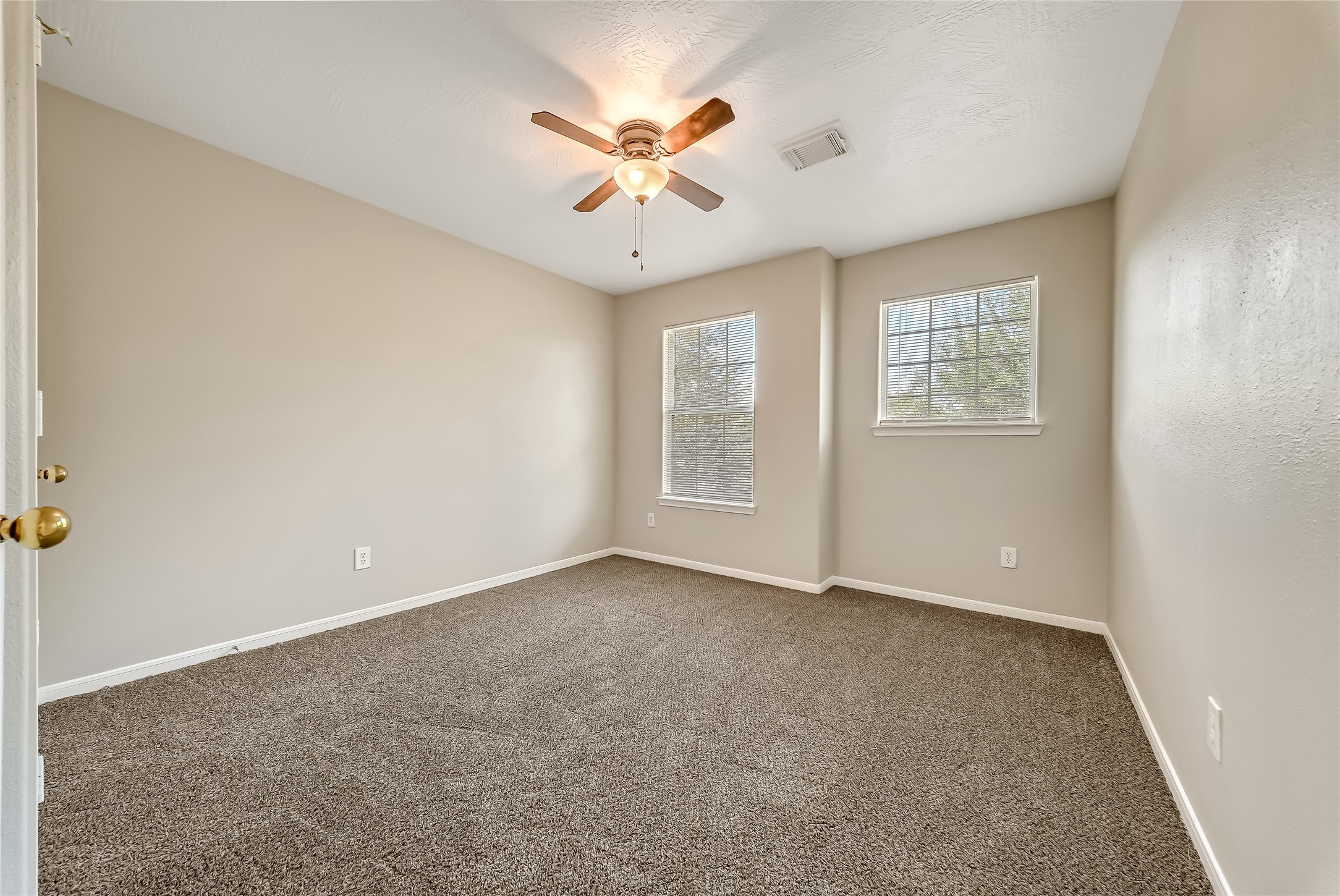 7522 Drifting Willow Court Property Photo 14