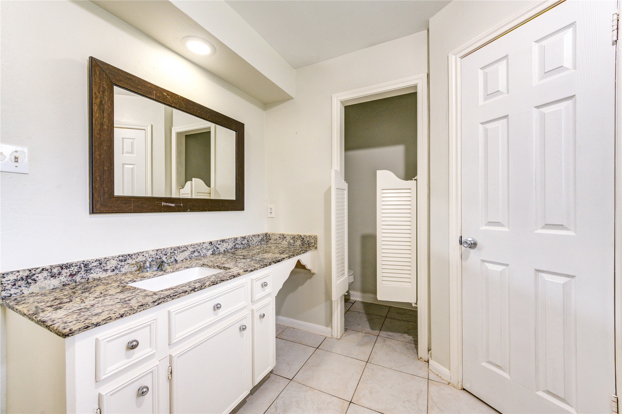 8107 Durklyn Lane Property Photo 17