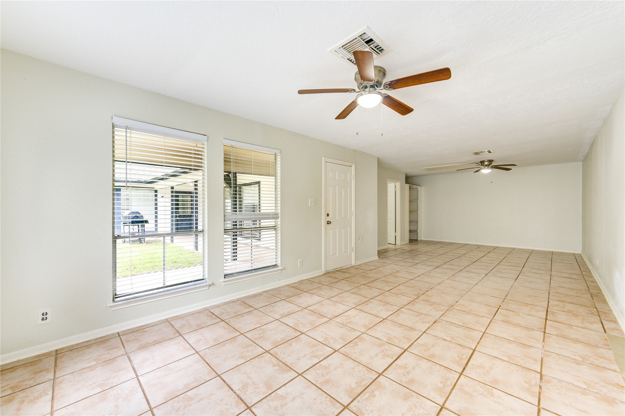 8107 Durklyn Lane Property Photo 28