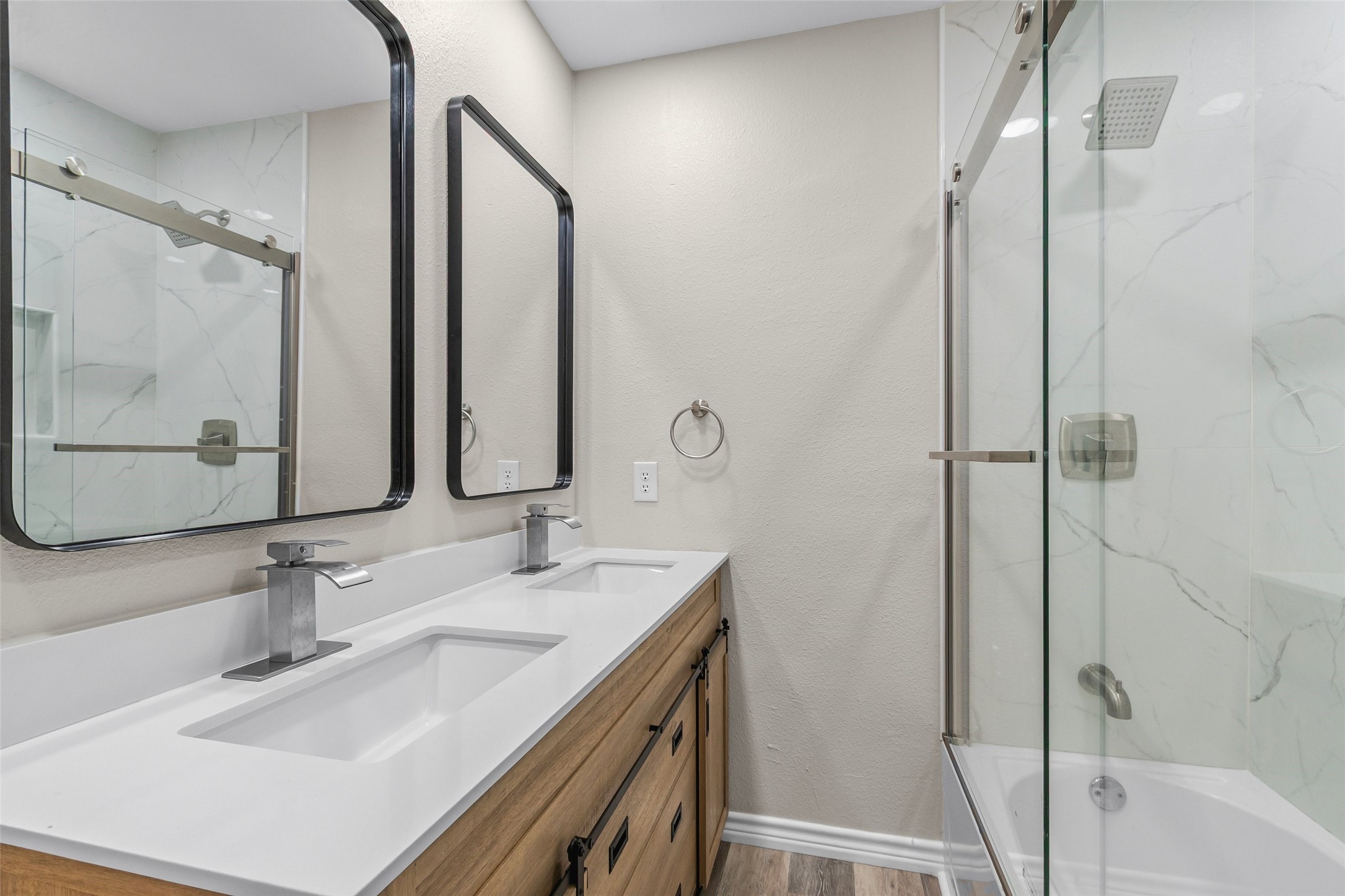 21113 Harrison Drive Property Photo 28