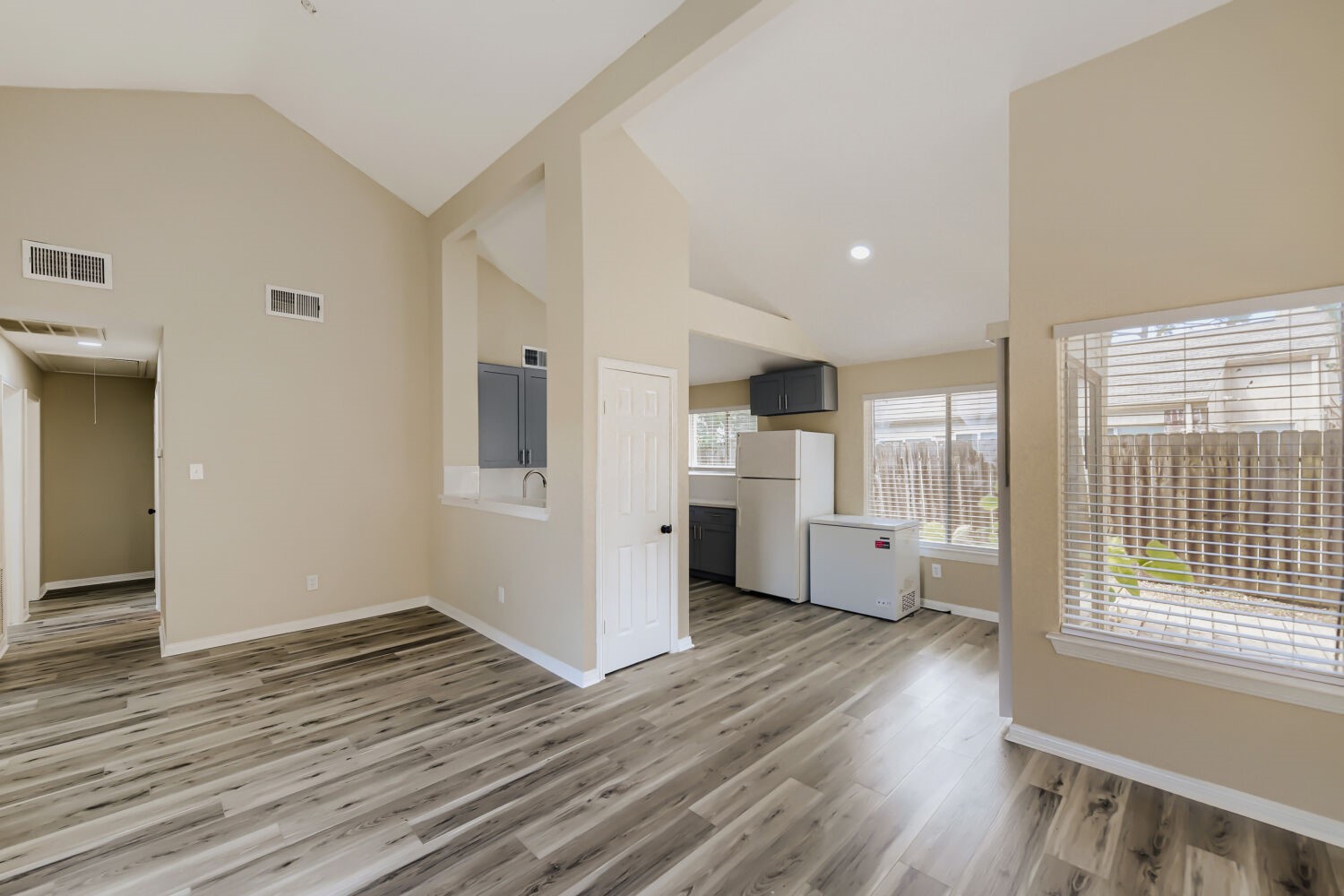 18558 Meadows Way Drive Property Photo 14
