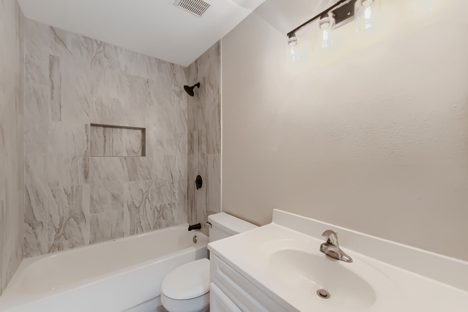 18558 Meadows Way Drive Property Photo 27