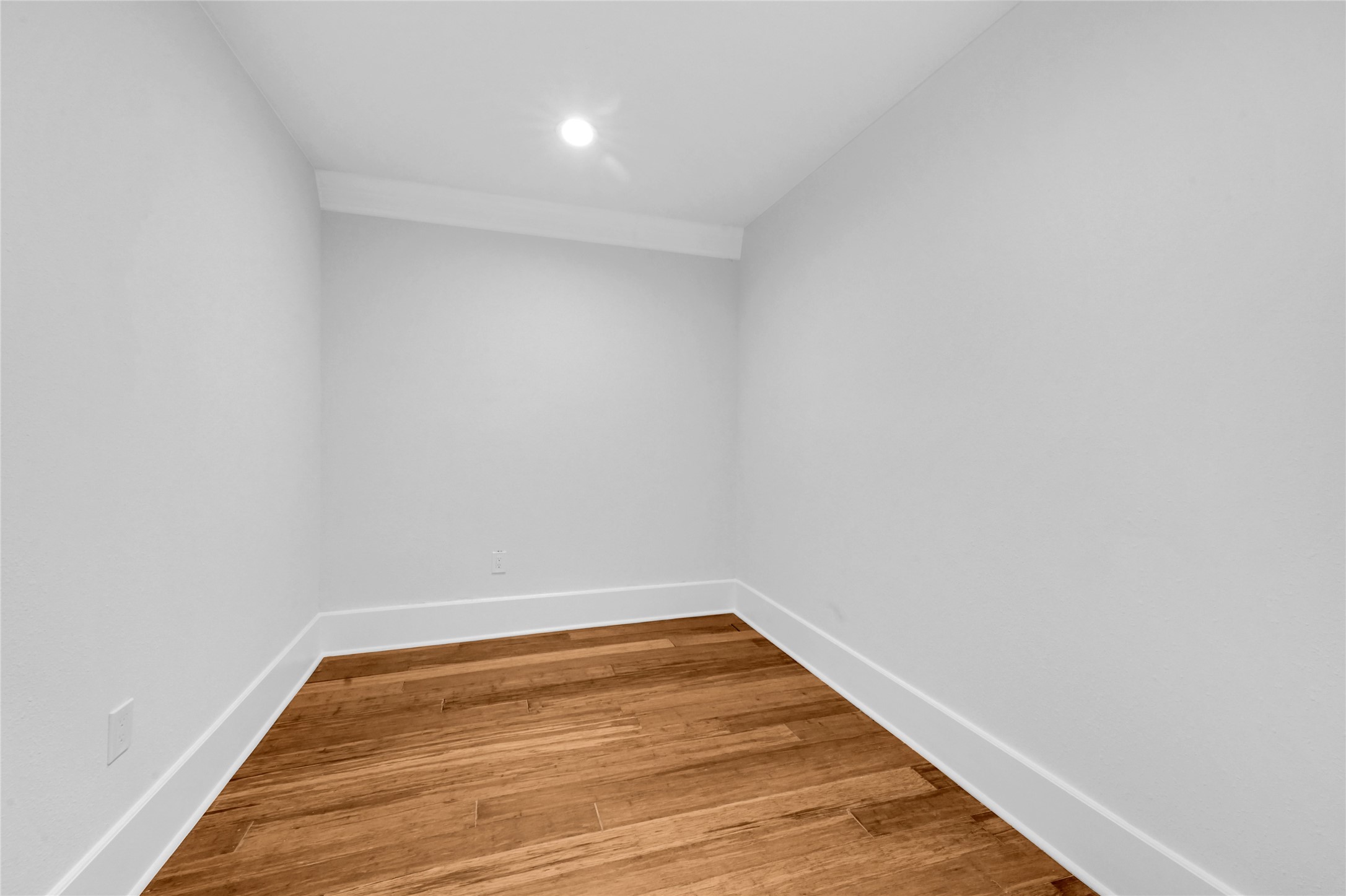 1633 Fourcade Street B Property Photo 6