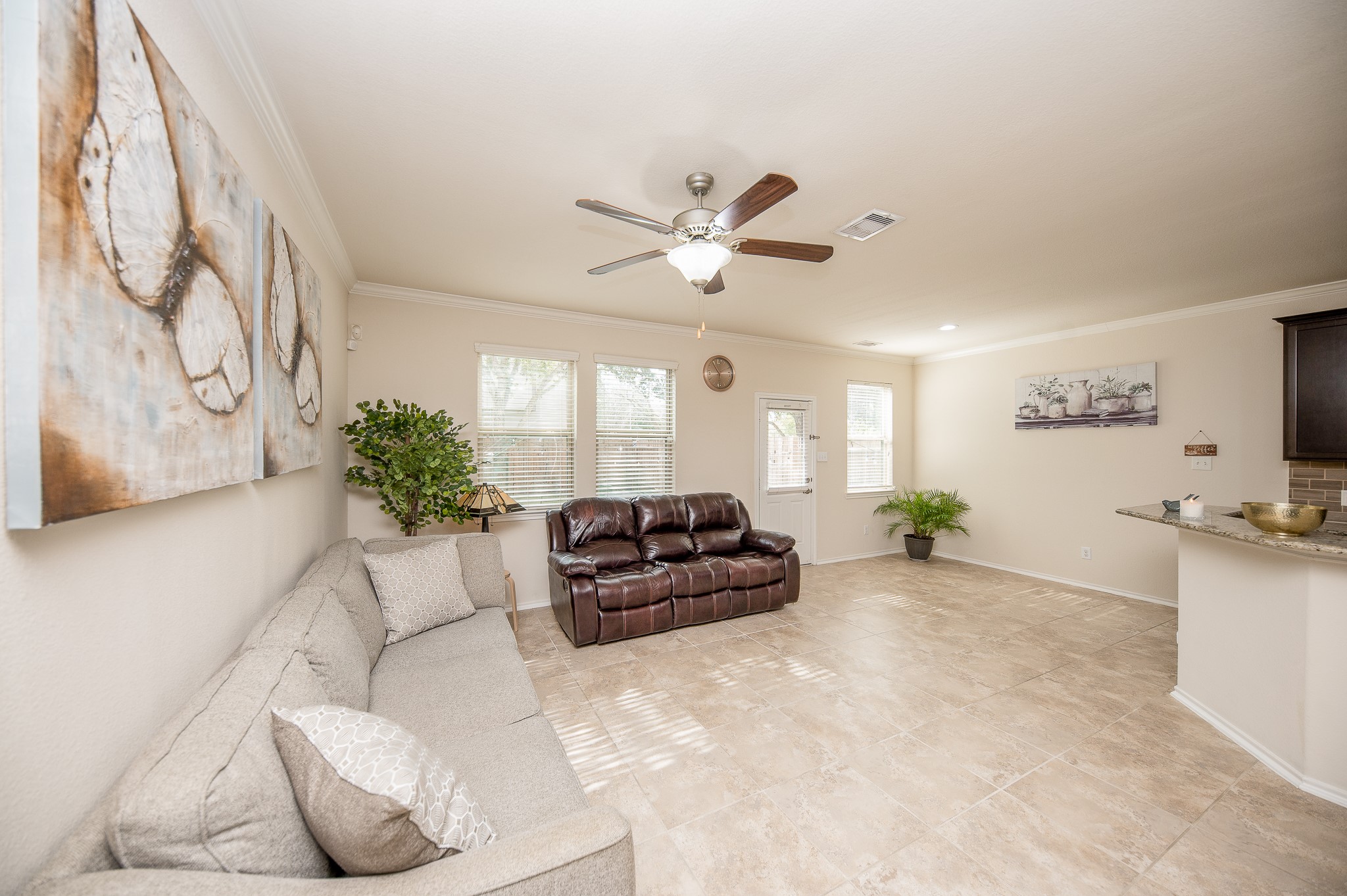 6442 Calgary Woods Lane Property Photo 6