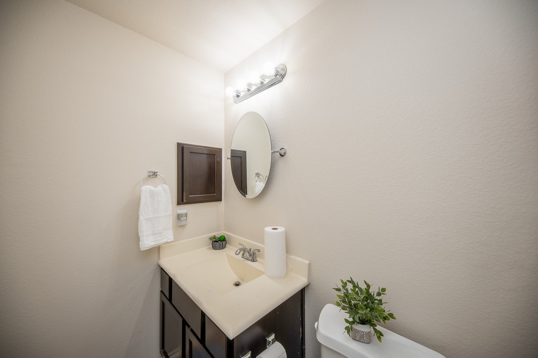 6442 Calgary Woods Lane Property Photo 18