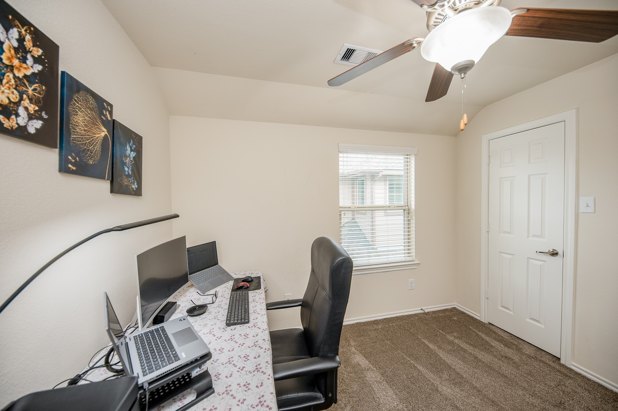 6442 Calgary Woods Lane Property Photo 27