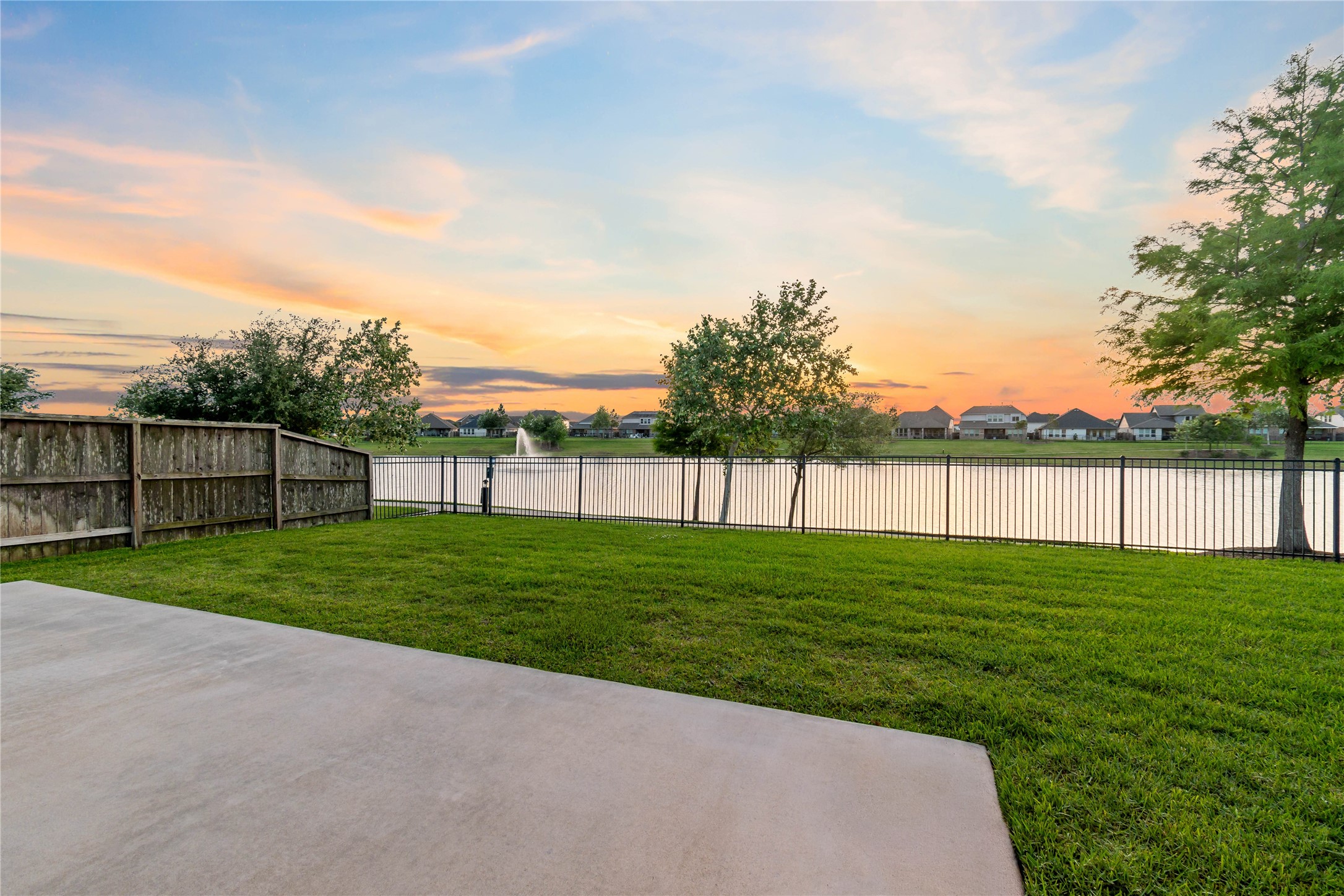 4840 Peppermill Ridge Lane Property Photo 4