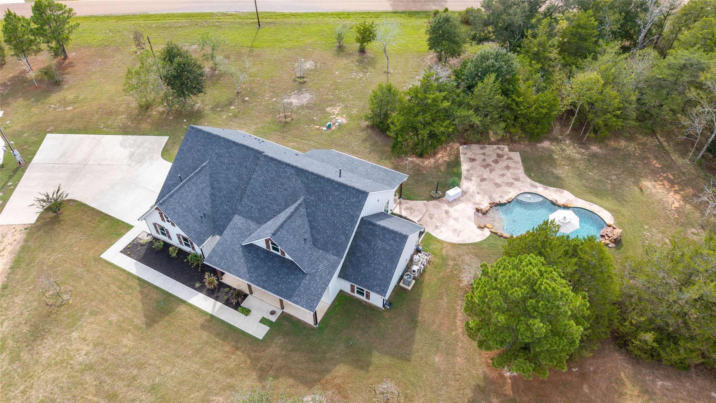1011 Bonfire West Road Property Photo 44