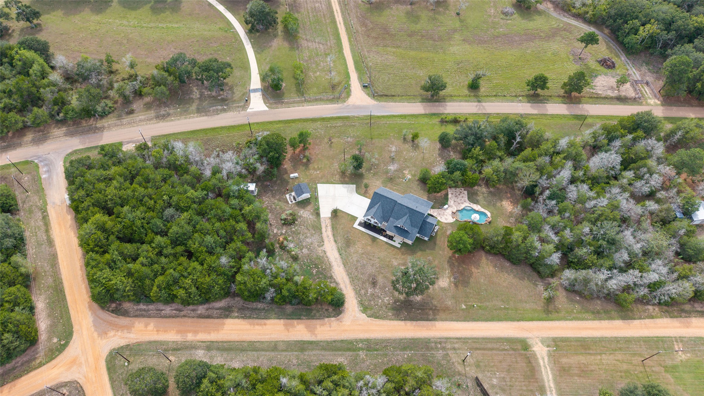 1011 Bonfire West Road Property Photo 45
