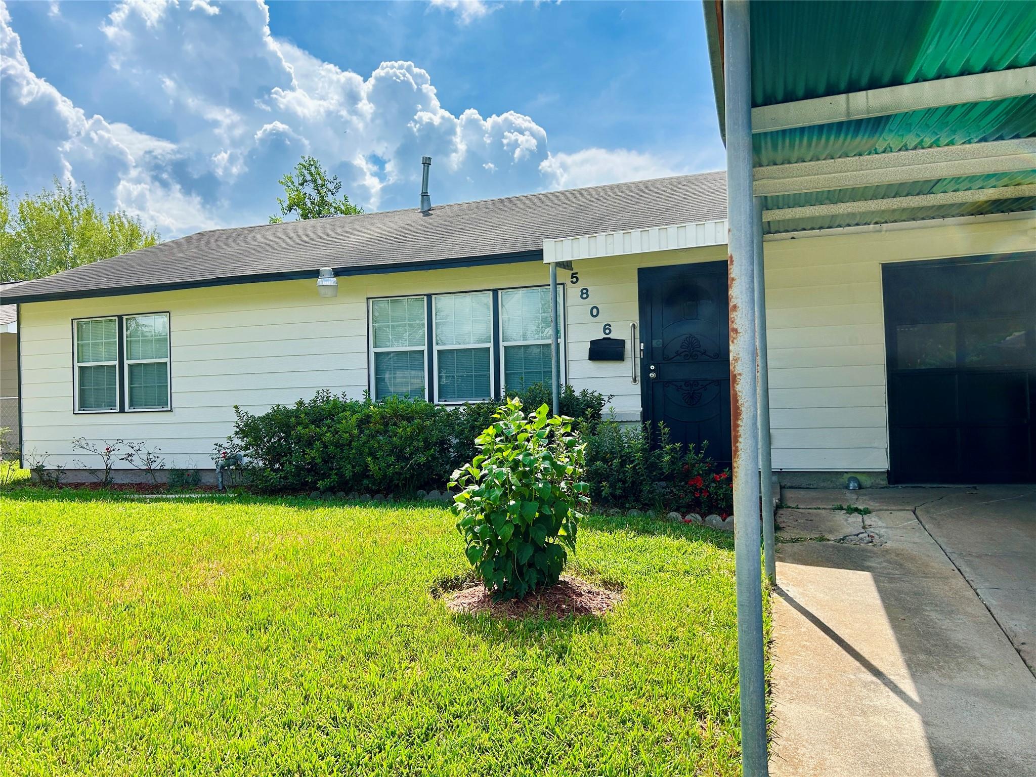5806 Beldart Street, Houston TX 77033 Property Photo 1