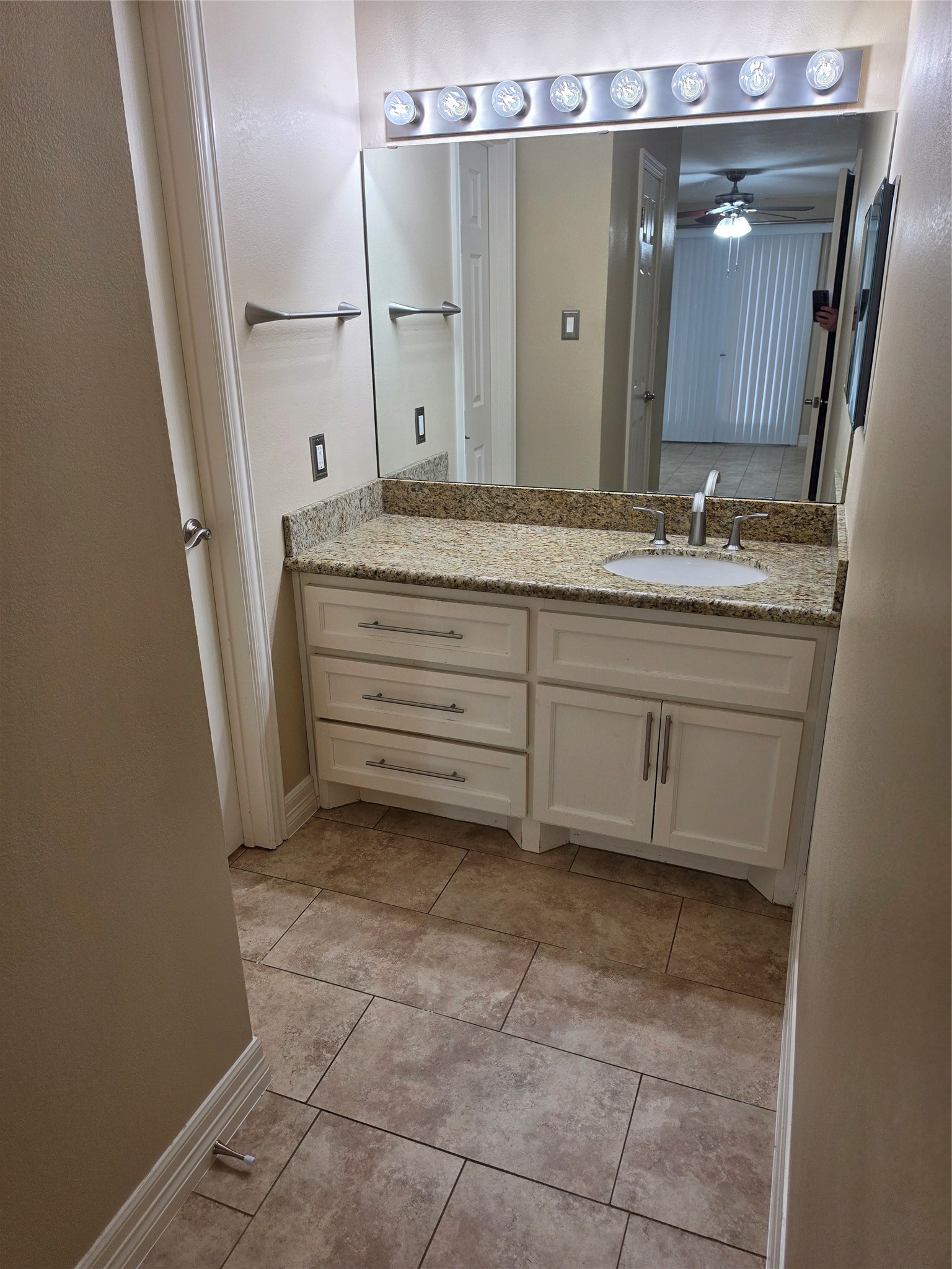 10555 Turtlewood Court 1206 Property Photo 17