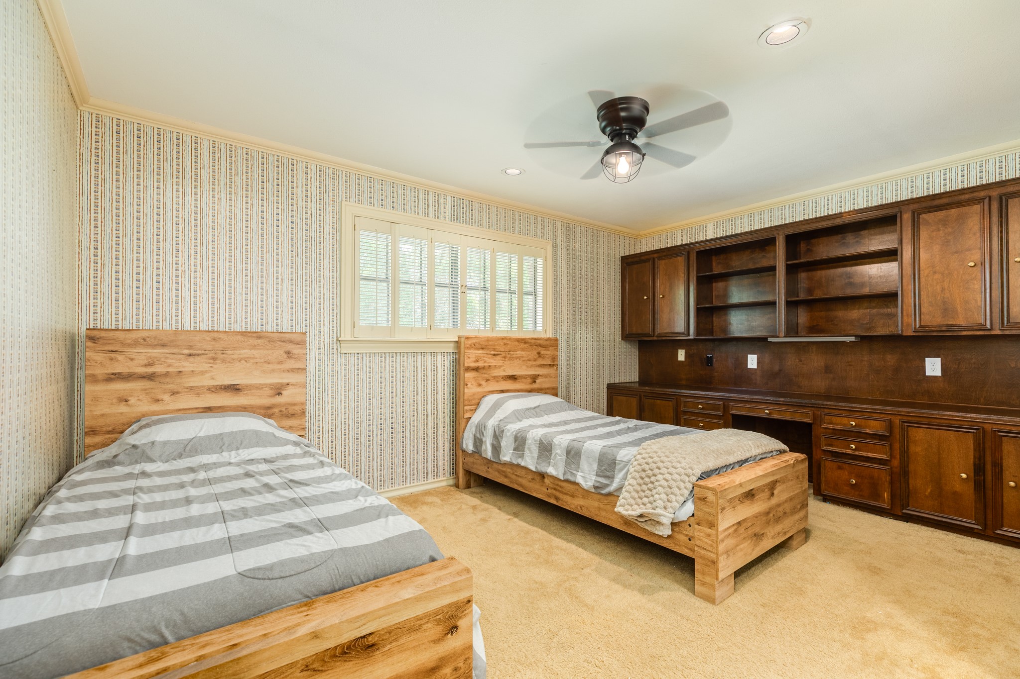 110 Sequoia Property Photo 30