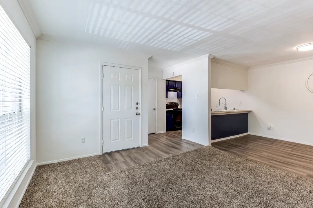 1100 Graham Drive 1714 Property Photo 1