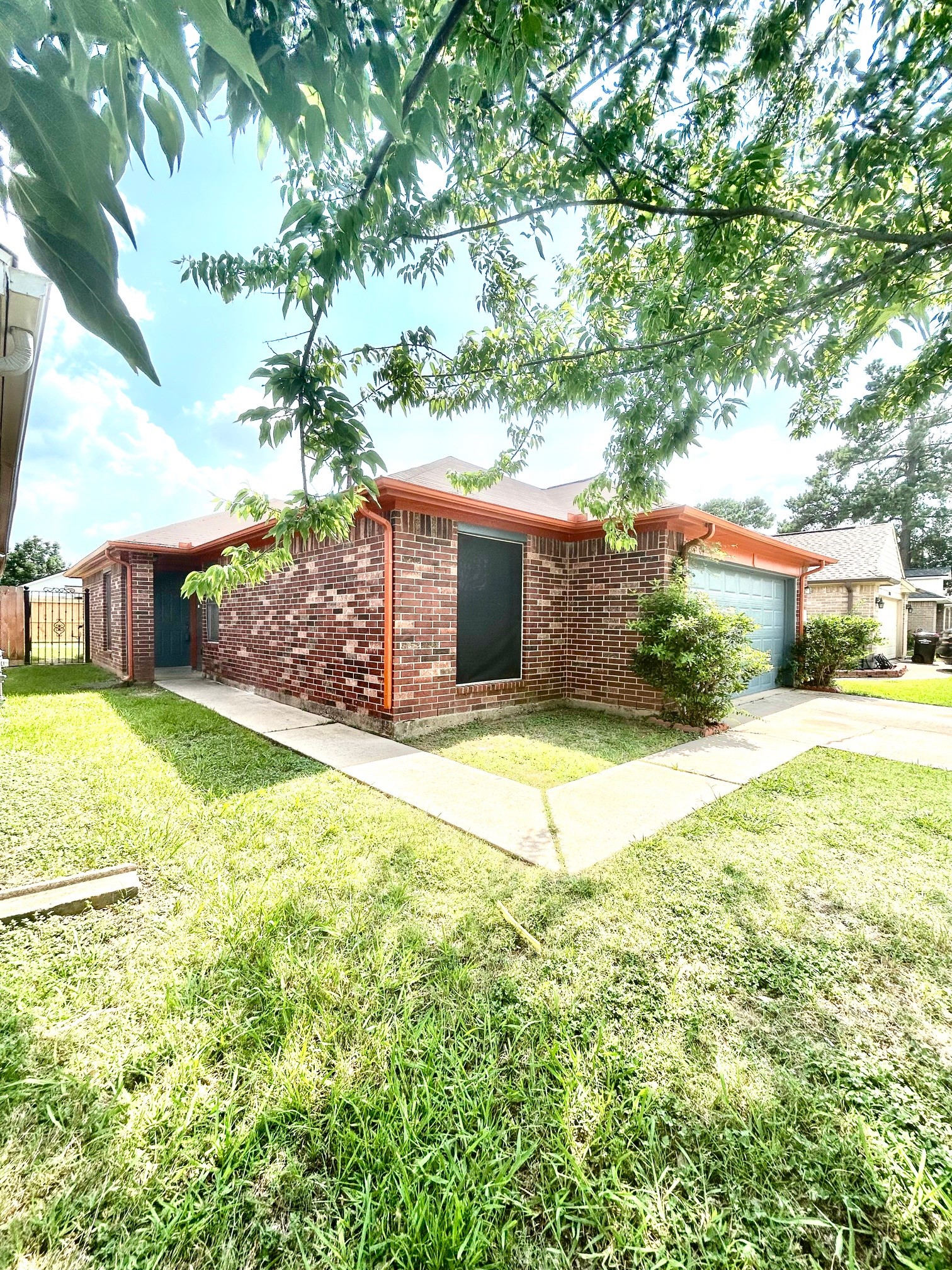 17013 Carbridge Drive Property Photo 1