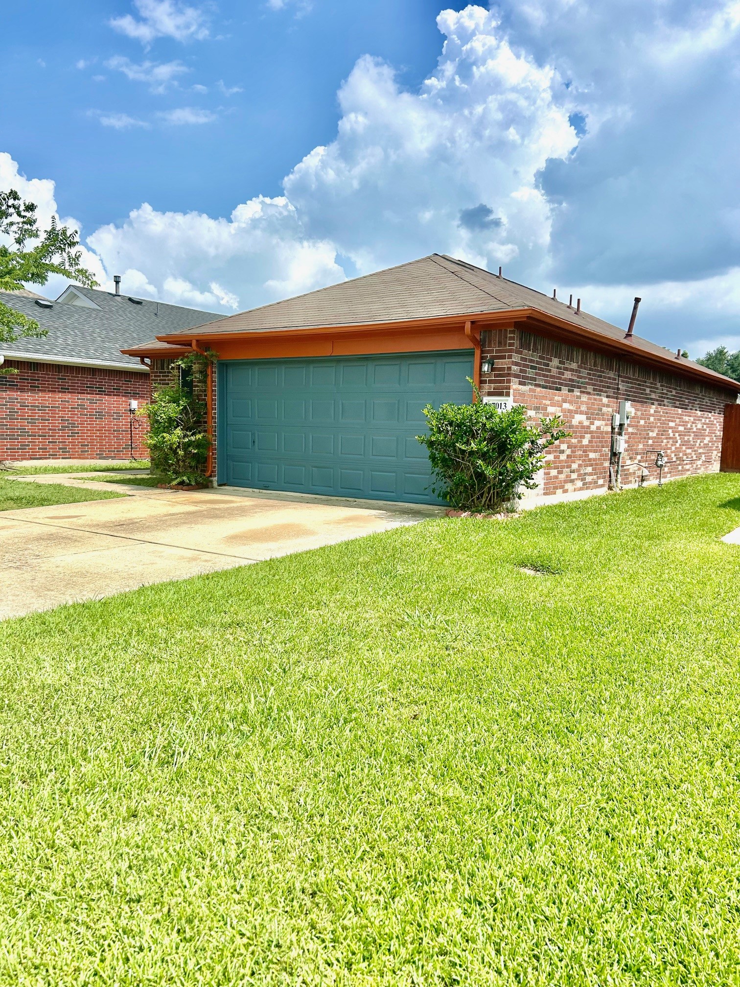 17013 Carbridge Drive Property Photo 3