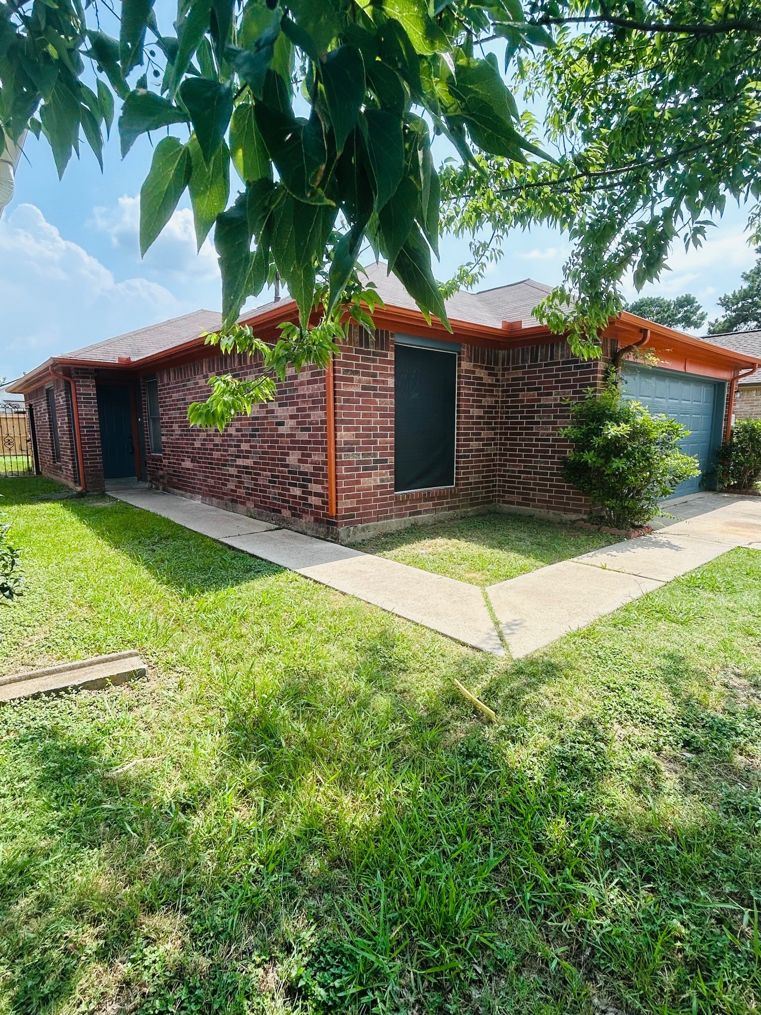 17013 Carbridge Drive Property Photo 4