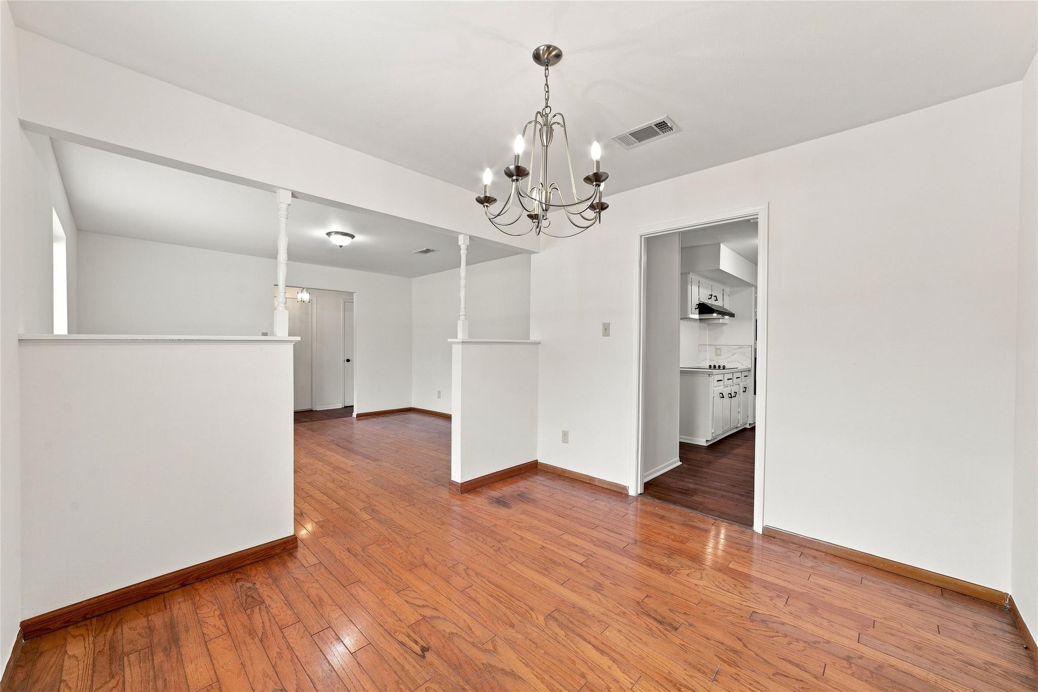 21735 Greenham Drive Property Photo 3