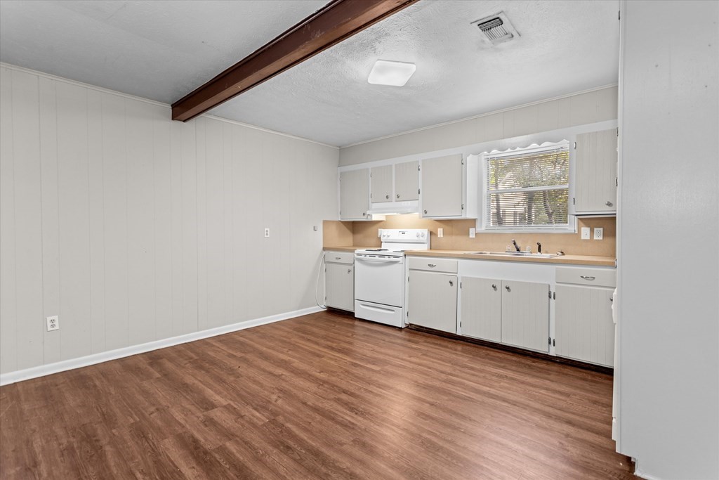 602 Nathan Street Property Photo 4