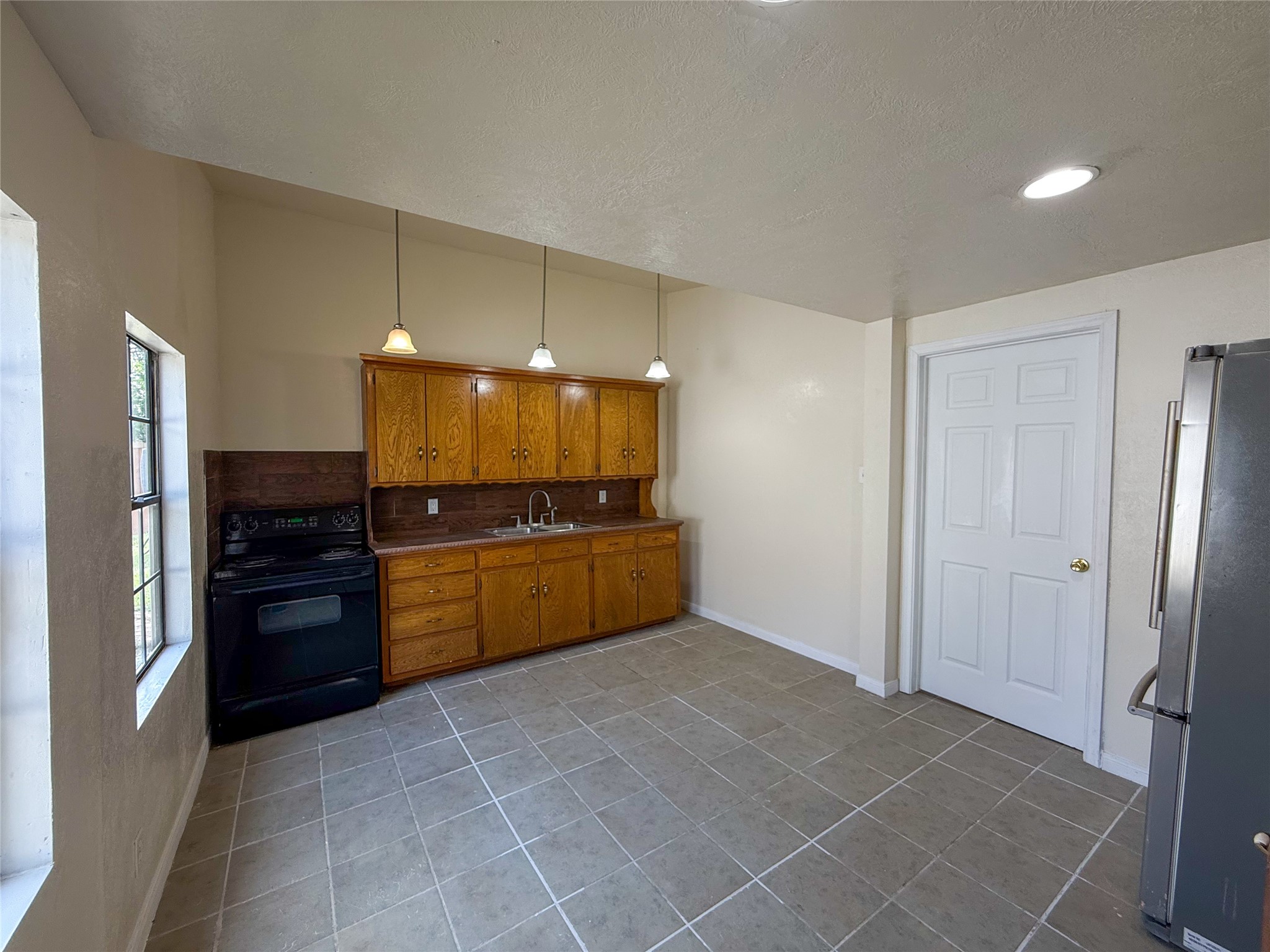 8430 Holiday Lane C Property Photo 1