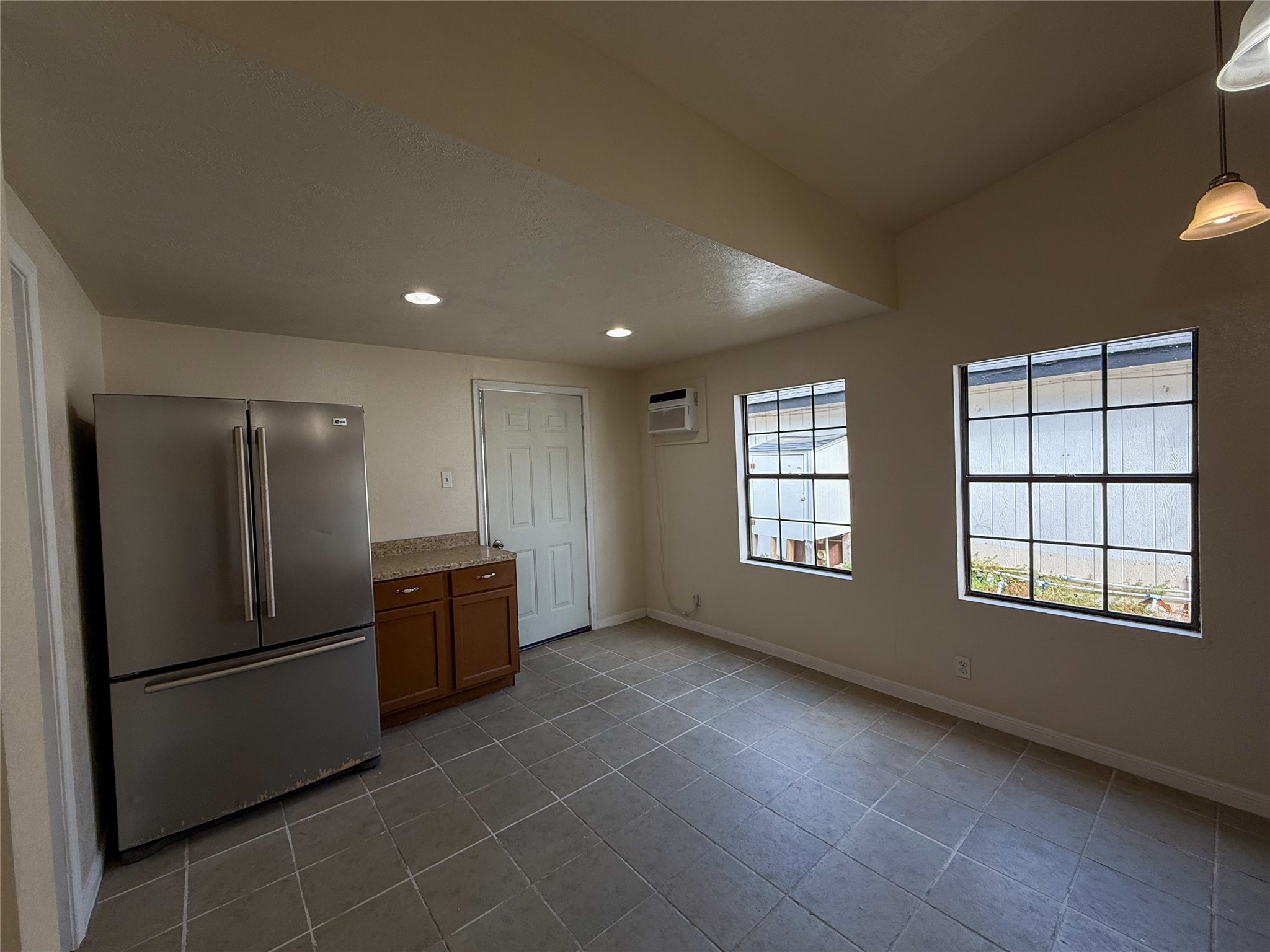 8430 Holiday Lane C Property Photo 3