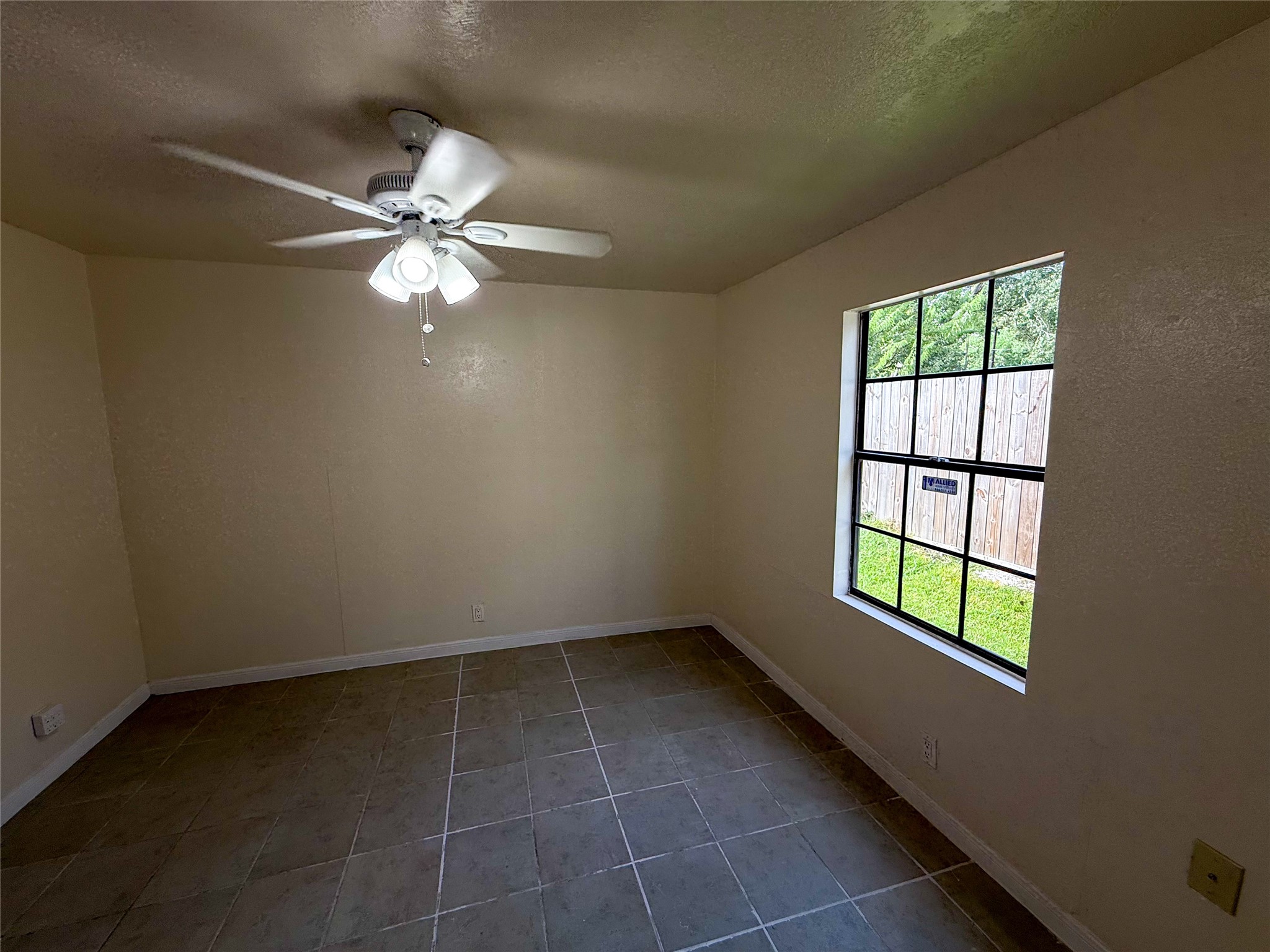 8430 Holiday Lane C Property Photo 5