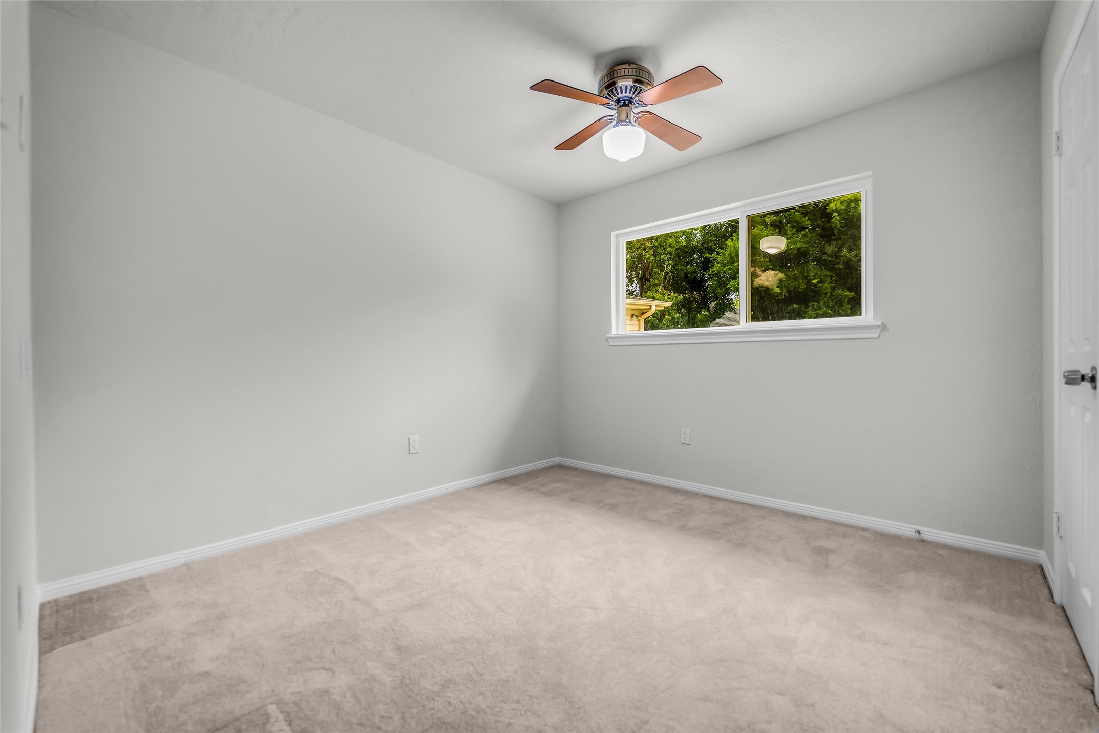 4303 Long Grove Drive Property Photo 24