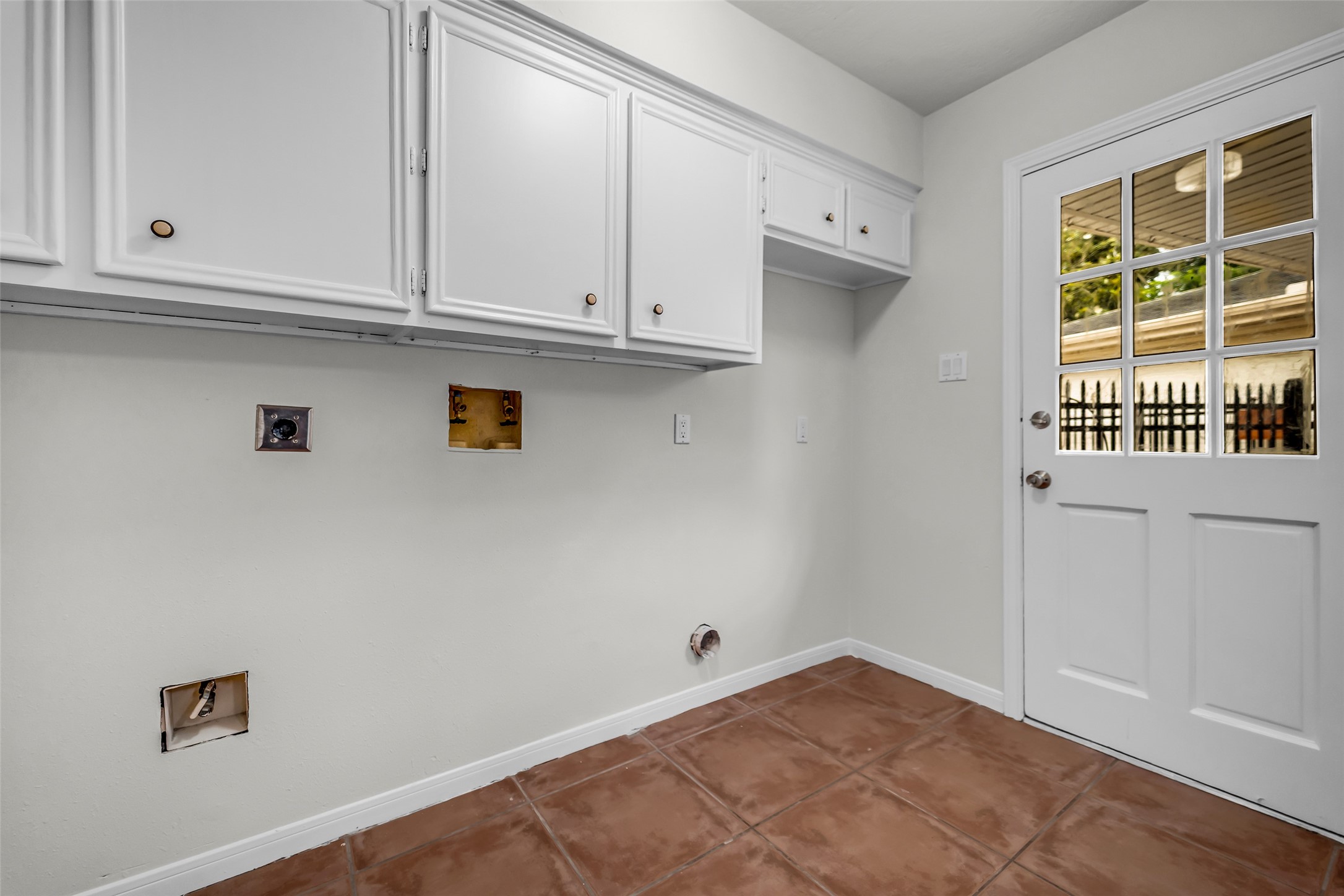 4303 Long Grove Drive Property Photo 37