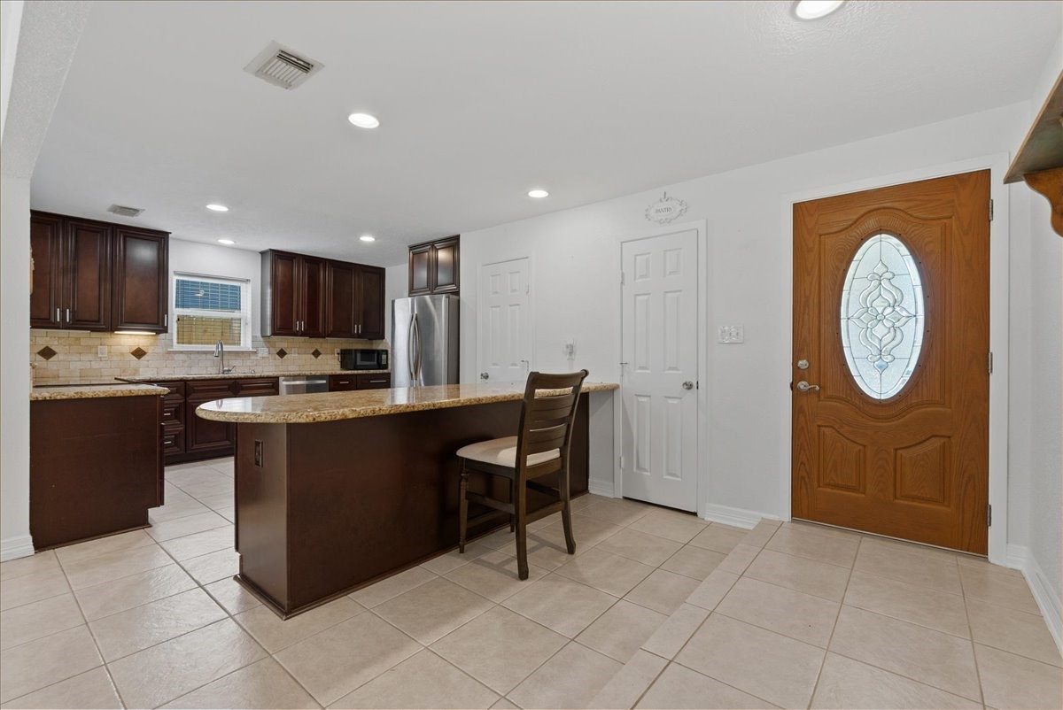 5303 Bulen Avenue Property Photo 13