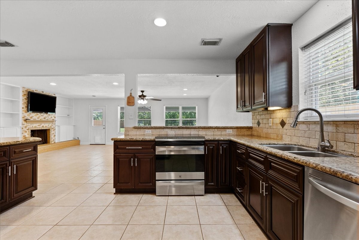 5303 Bulen Avenue Property Photo 15