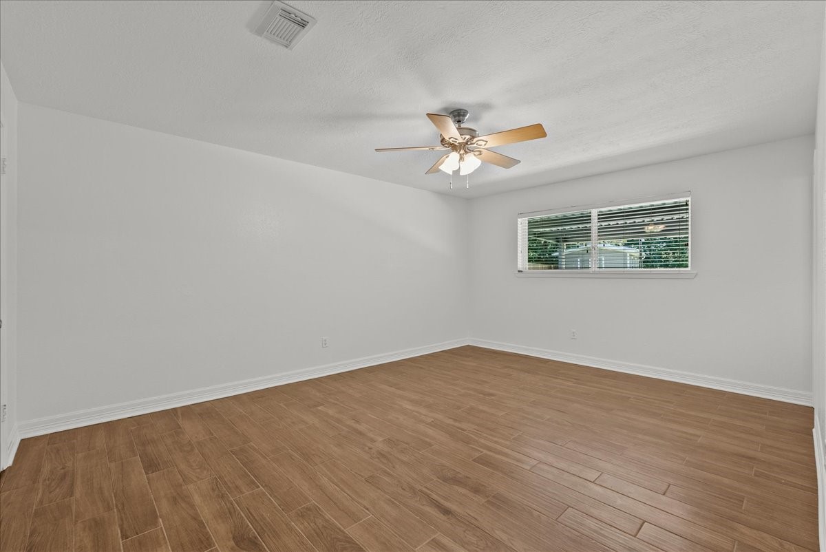 5303 Bulen Avenue Property Photo 17