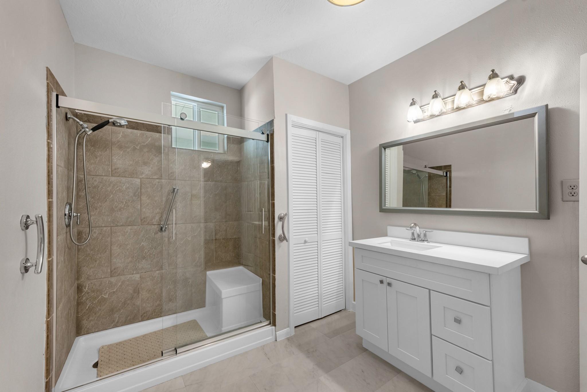 7475 Ashburn Street Property Photo 12