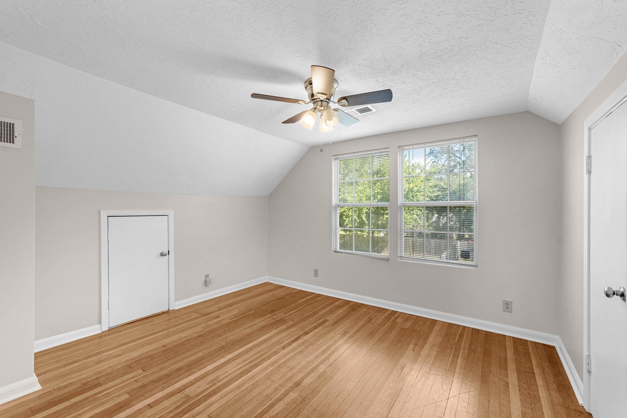 7475 Ashburn Street Property Photo 16