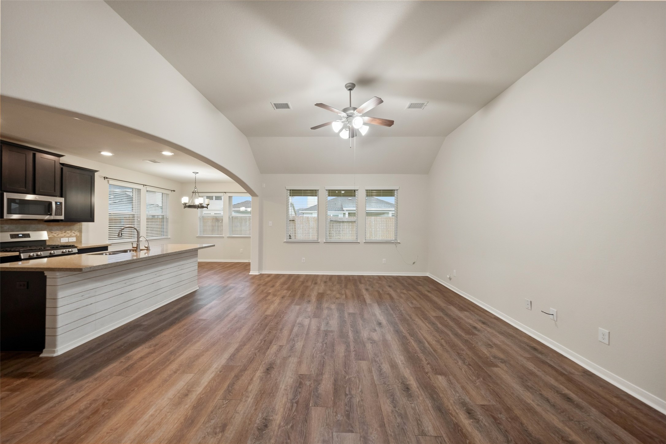 5182 Echo Falls Drive Property Photo 8