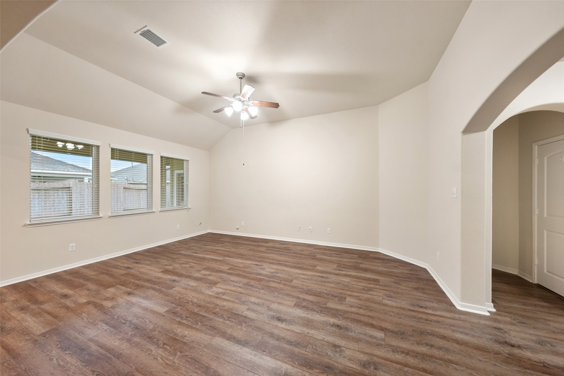 5182 Echo Falls Drive Property Photo 18