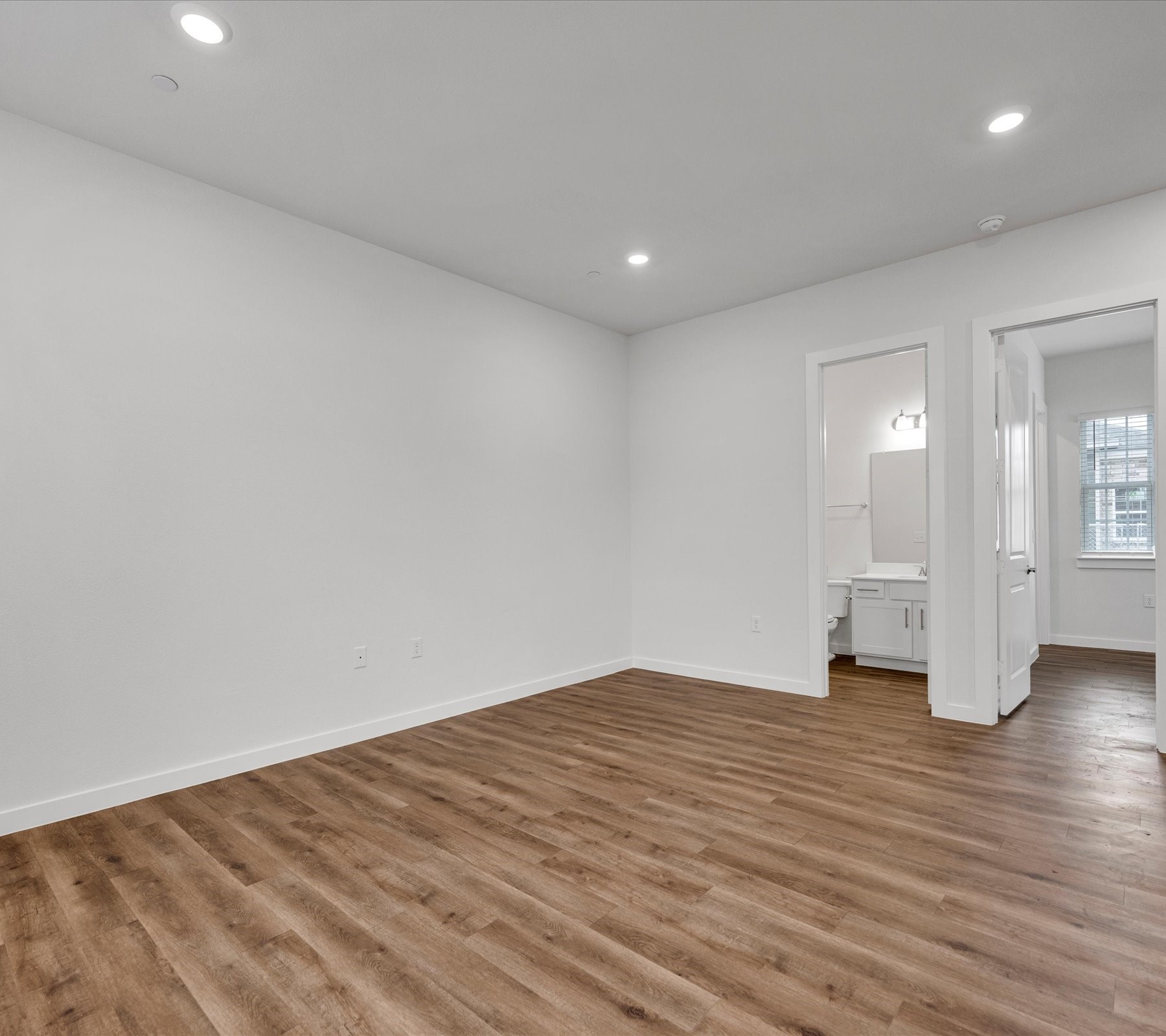2709-302 Rockhill Road Property Photo 10
