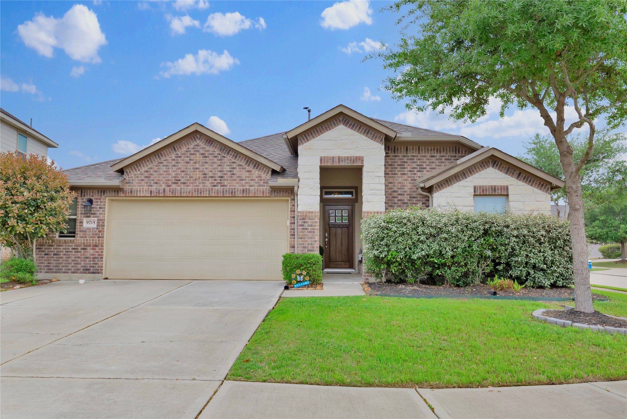 9715 Messina Crest Court Property Photo