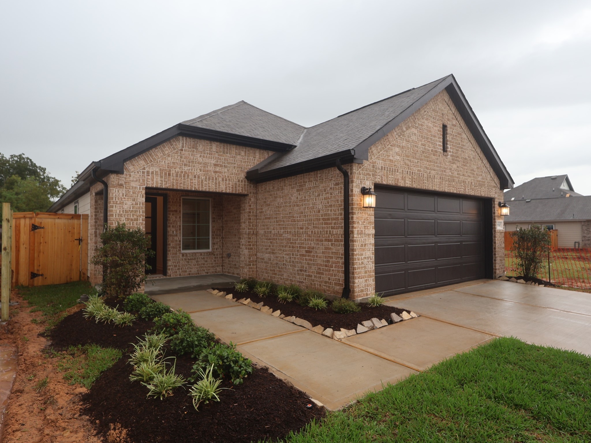 5930 Texas Sun Drive Property Photo 2