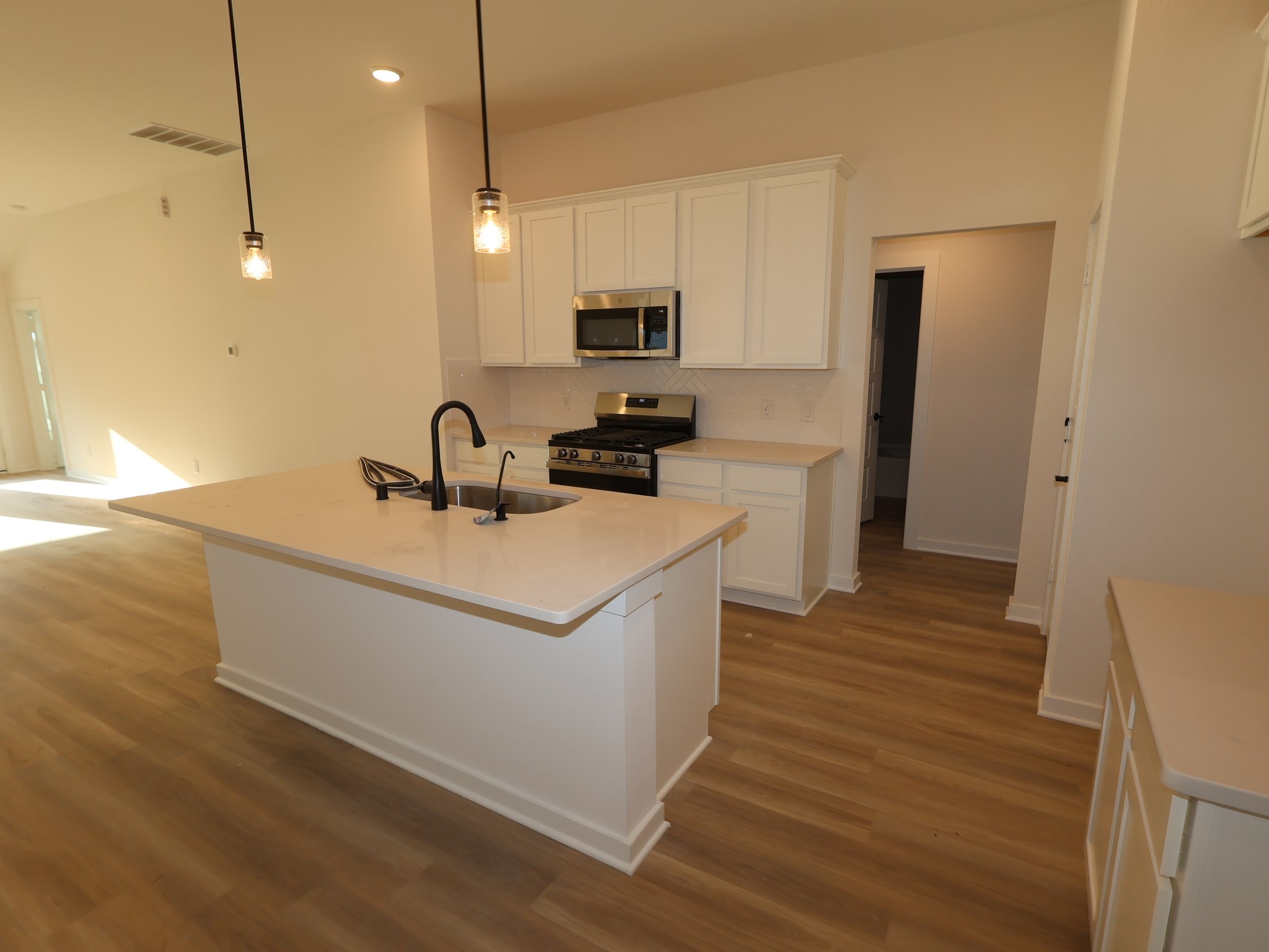 5930 Texas Sun Drive Property Photo 5
