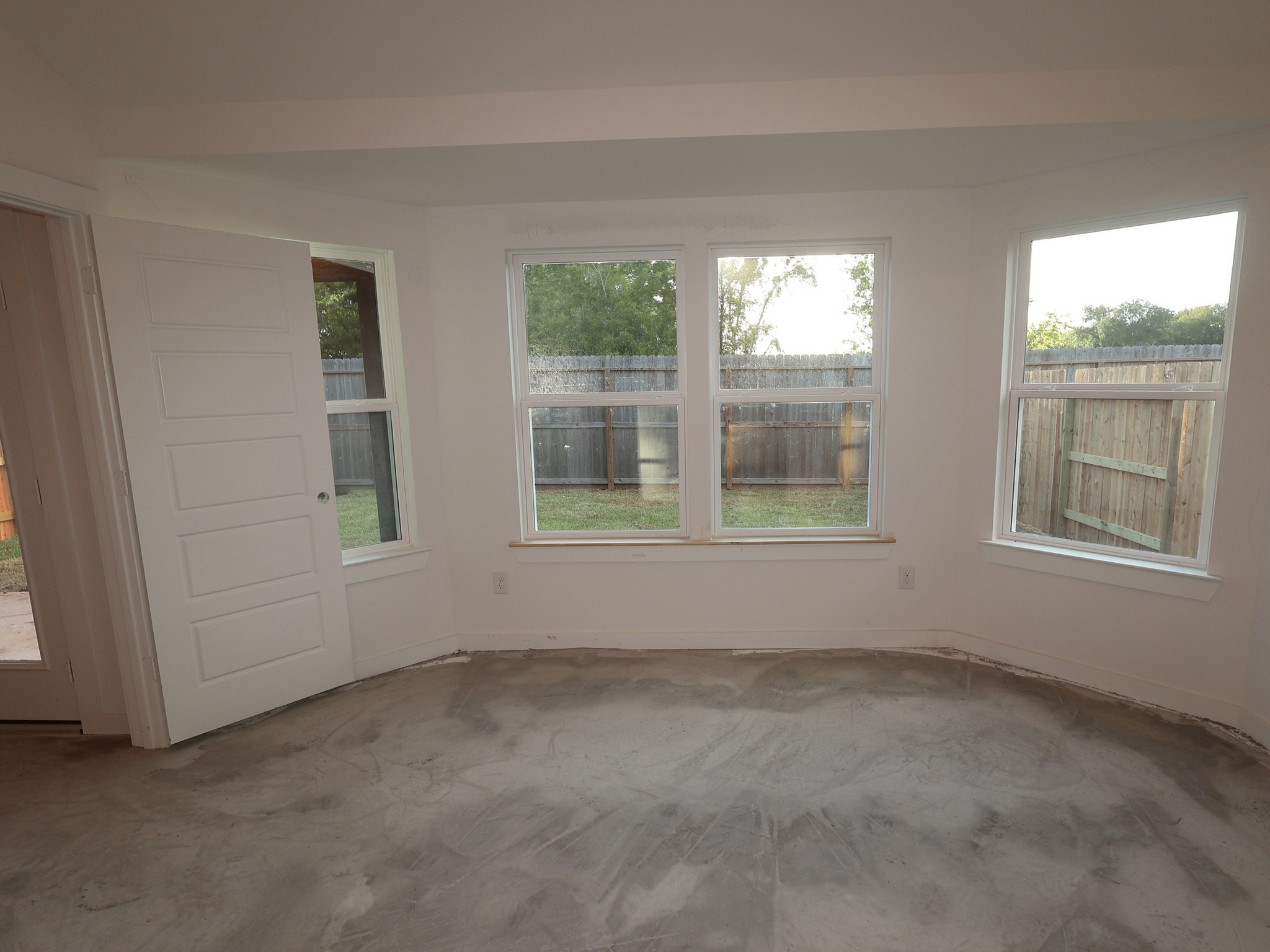 5930 Texas Sun Drive Property Photo 6