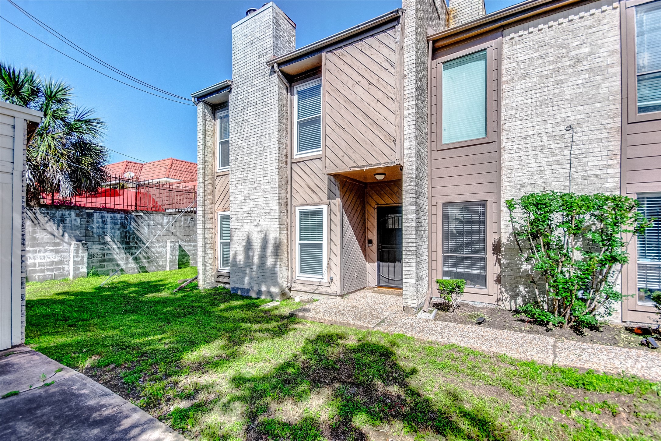 11280 Braes Forest Drive 401 Property Photo 1