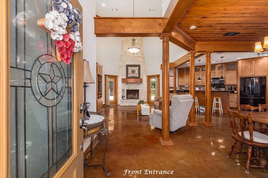 801 Caspers Cove Property Photo 2