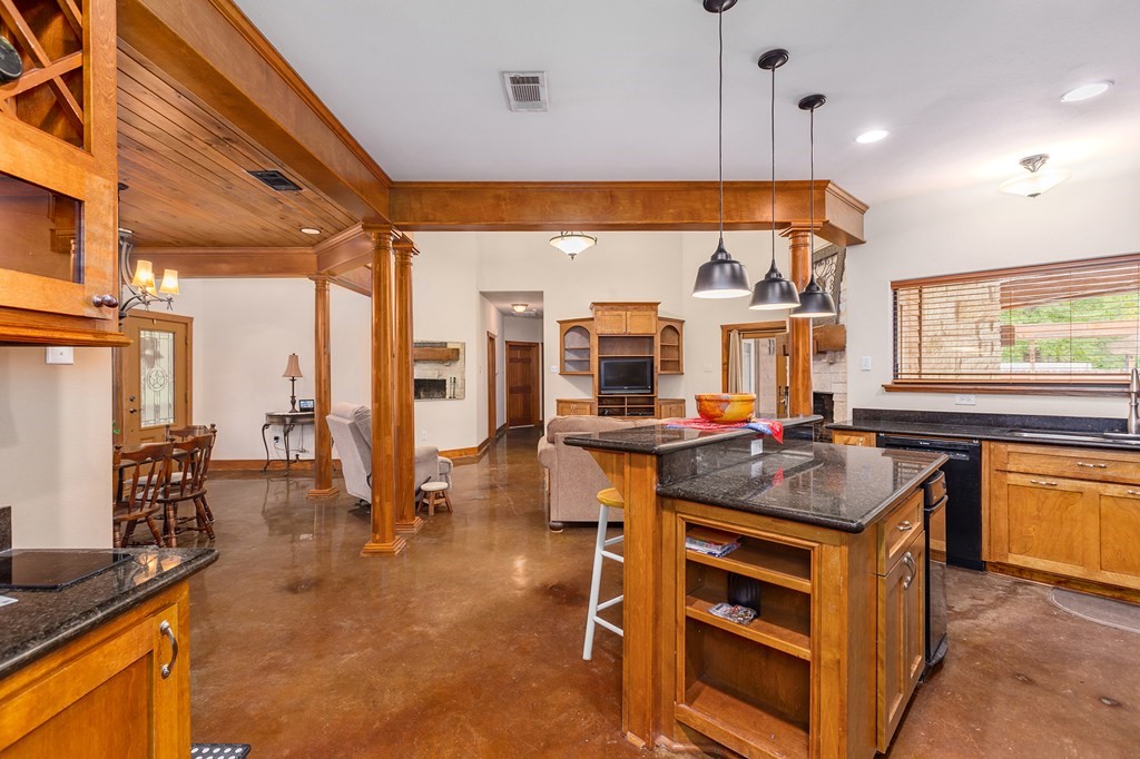 801 Caspers Cove Property Photo 12