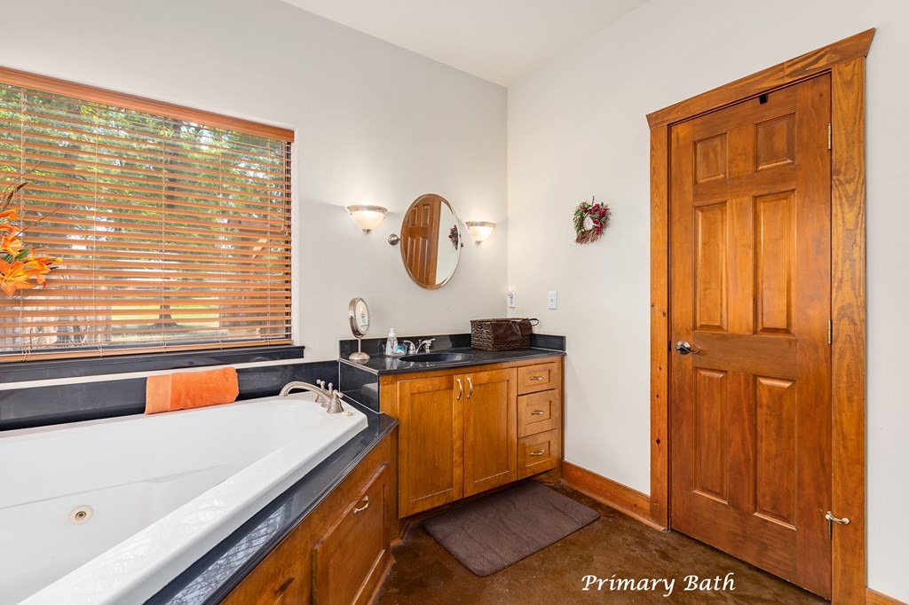 801 Caspers Cove Property Photo 16