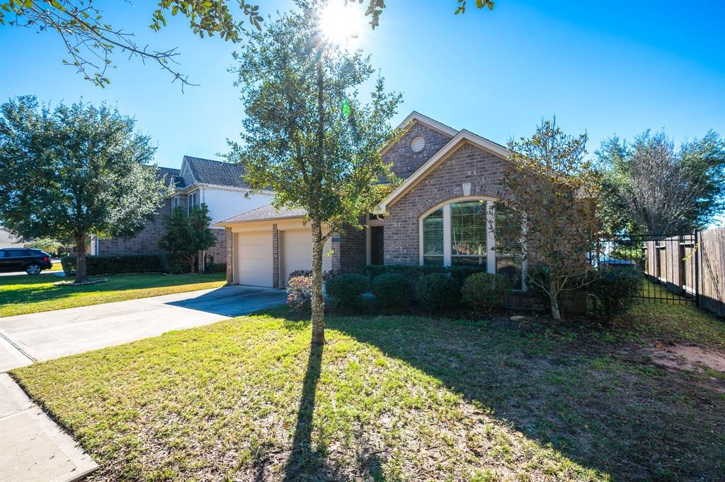 11015 Brighton Gardens Drive Property Photo 4
