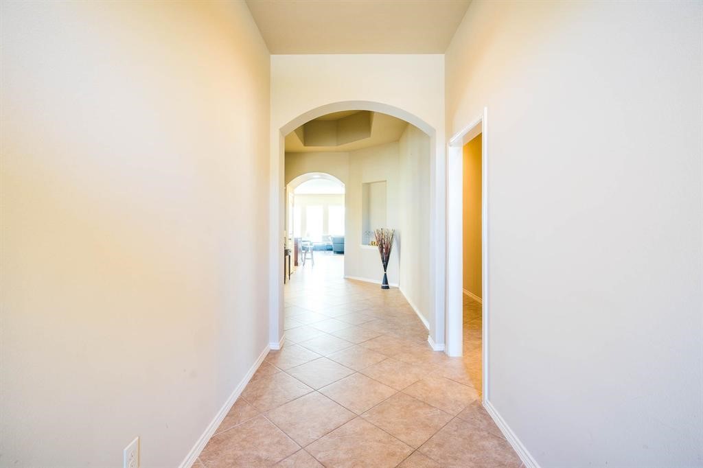 11015 Brighton Gardens Drive Property Photo 7