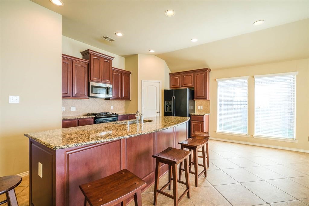 11015 Brighton Gardens Drive Property Photo 18