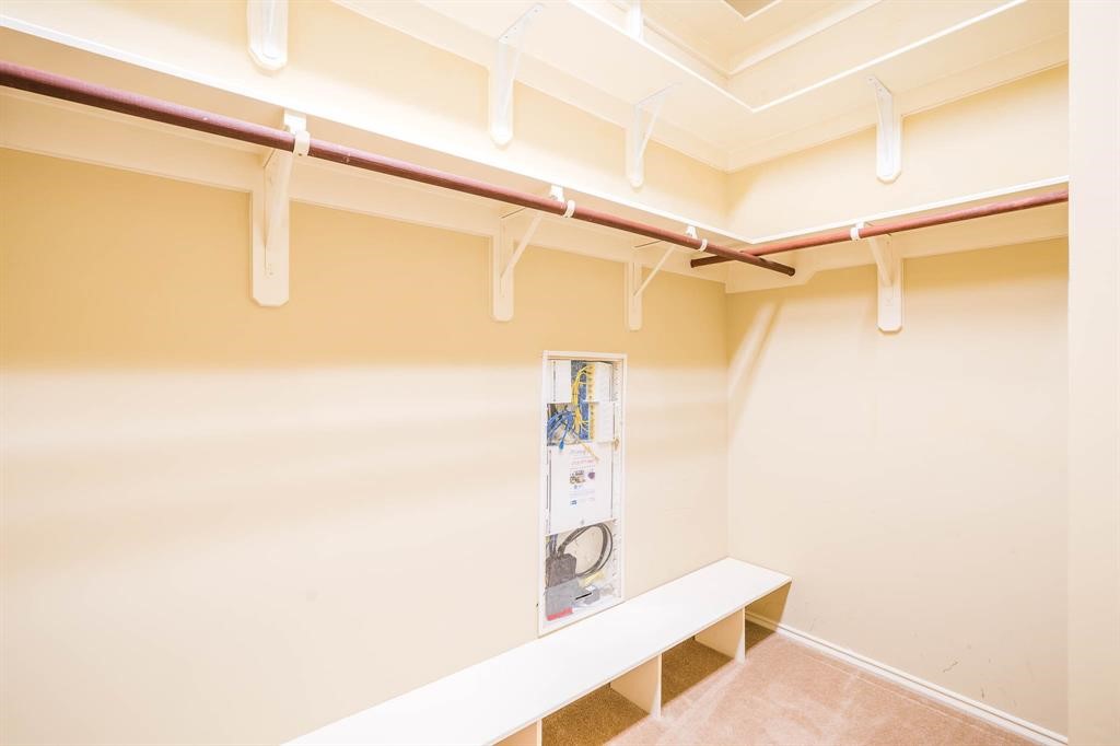 11015 Brighton Gardens Drive Property Photo 33